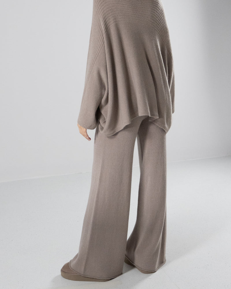 LIMITED RESTOCK | Relaxed Pants | Taupe – JAKI