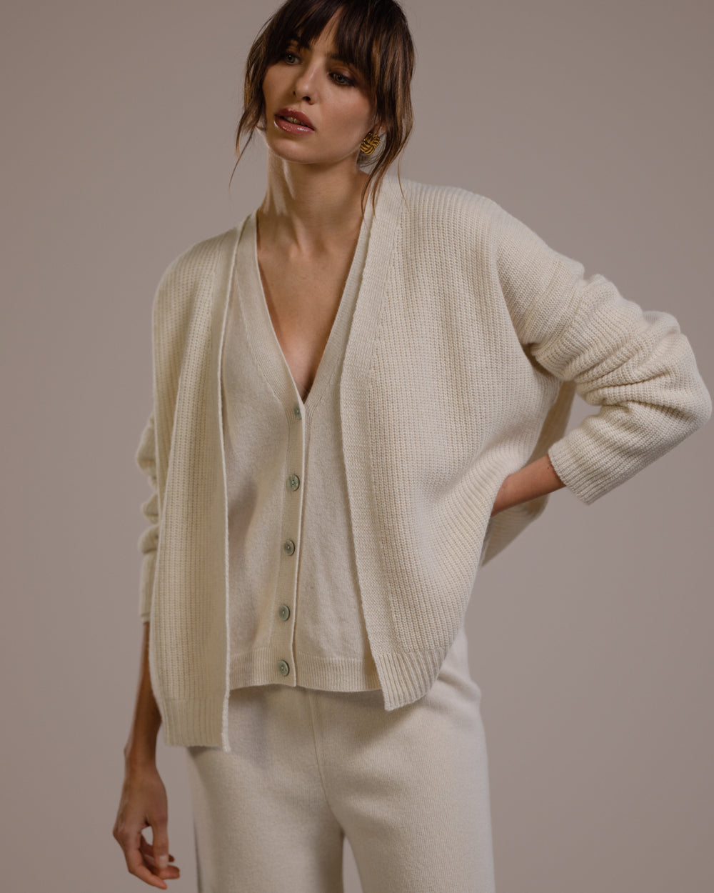 新品 2022SS JOICEADDED seamless cardigan Duality Seamless Cardigan | Natural Beige Ivory Logo | Aje