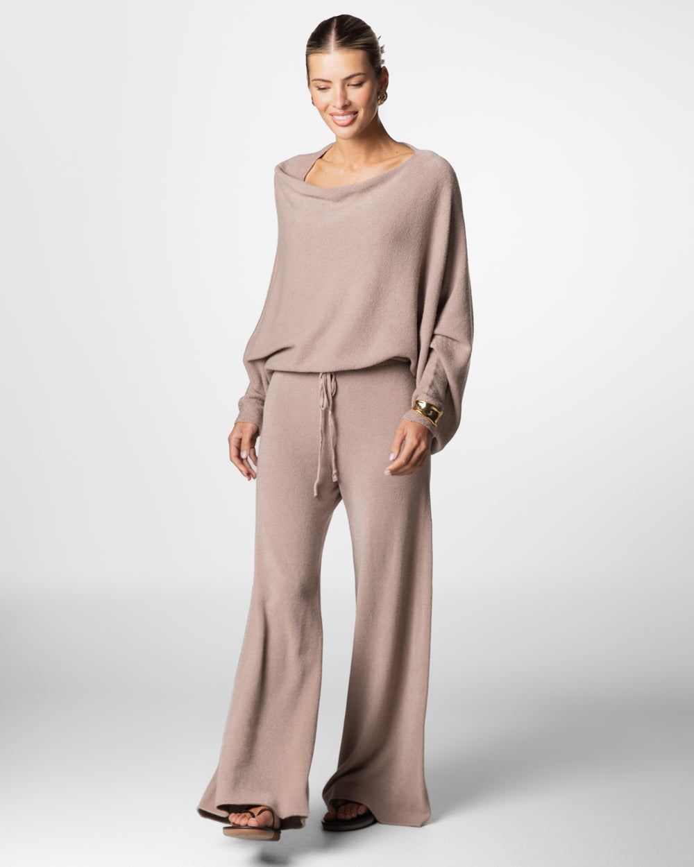 【送料&関税込】TotAme Long Sleeved Asymmetric Neck Draped Asymmetrical Draped Neckline Long Sleeve Top with Scarf