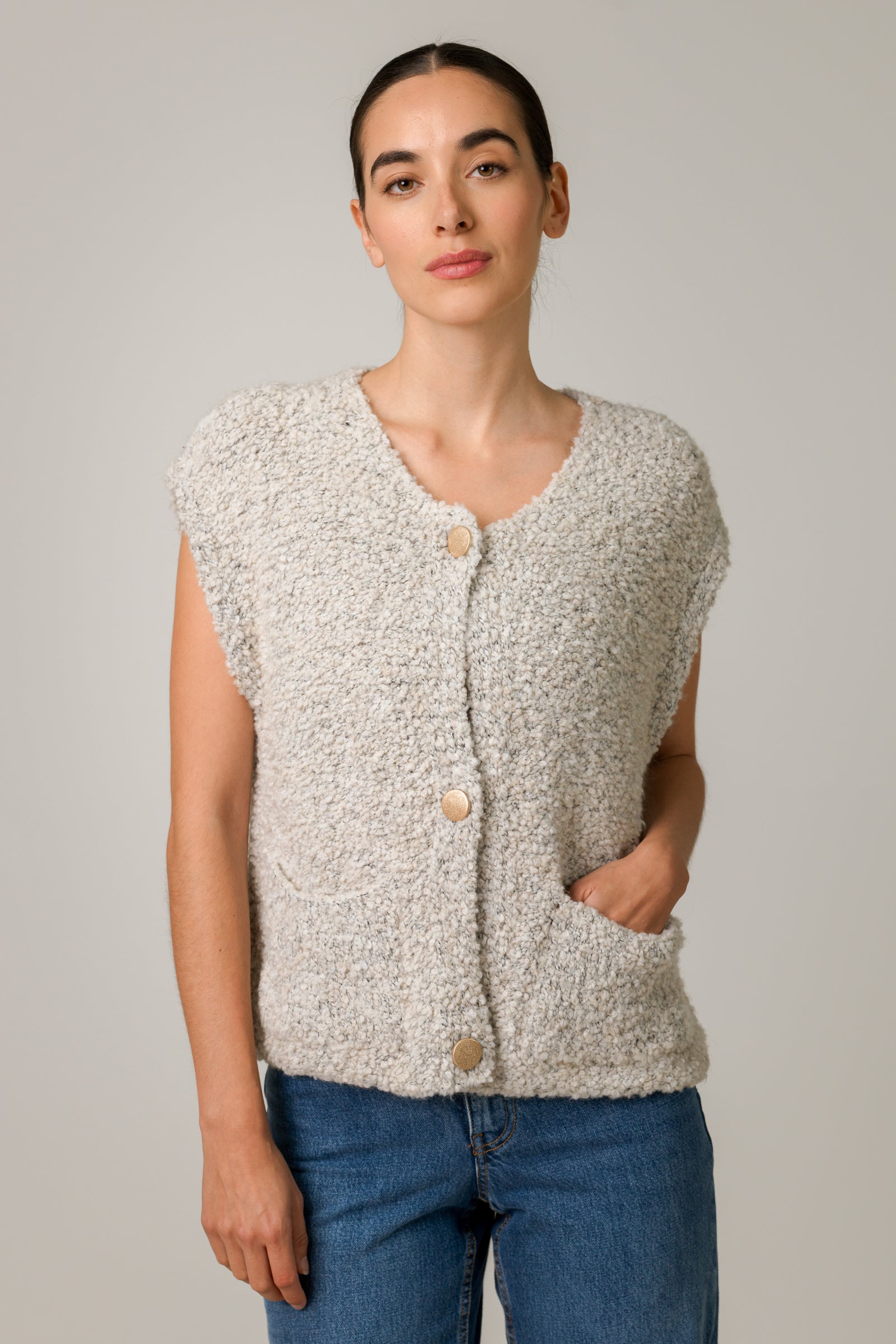 Josie Knitted Gilet | Oatmeal – JAKI