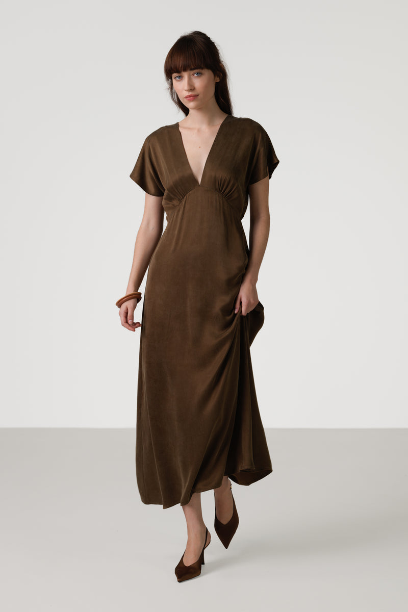 JAKI Cressida V Neck Cupro Dress in Chestnut Brown size XL | Viscose JAKI Cressida V Neck Cupro Dress in Chestnut Brown size XL | Viscose